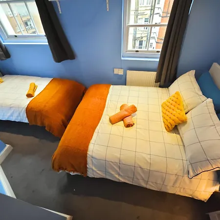 Luxury 3-bed Flat - 1 Min From Baker Street Station 公寓 *