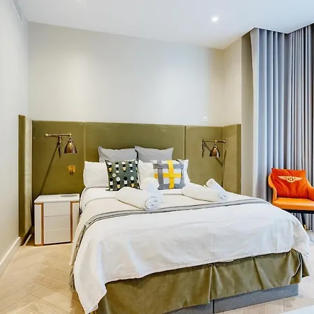 3-bed Duplex W Garden 3min To Holland Park Apartment *