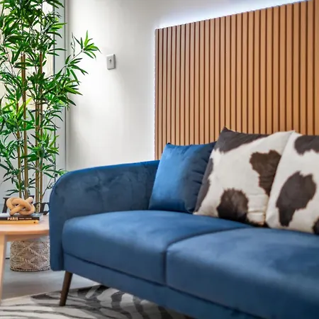 Apartment Chic 4 Bedroom I Extended Stays I Free Parking London