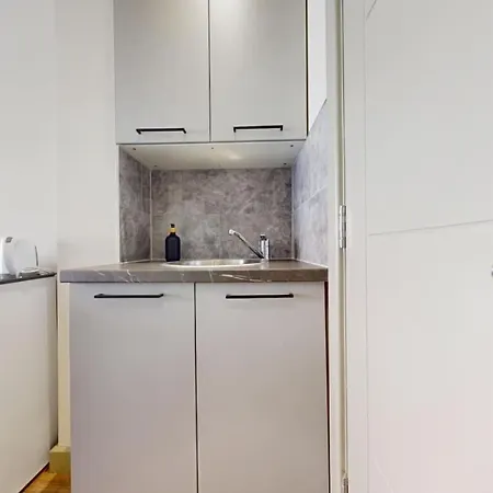 Heart Of Battersea Balcony Fast Wifi Netflix Wd Apartment London