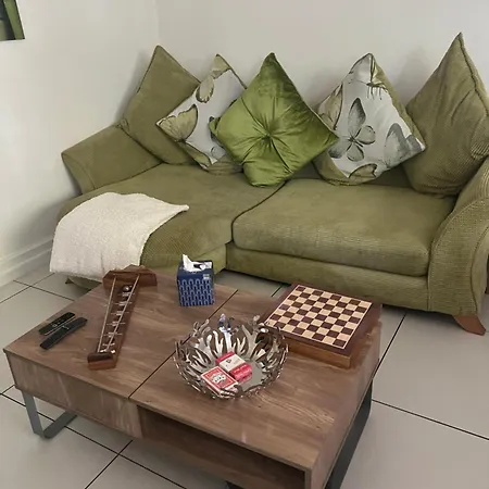 Riverside Villa Edgware