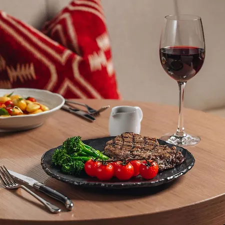 Radisson Blu Hotel, Tottenham Court Road - Formerly Kenilworth 4*