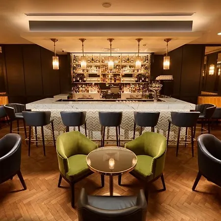 Marlin Waterloo Hotel