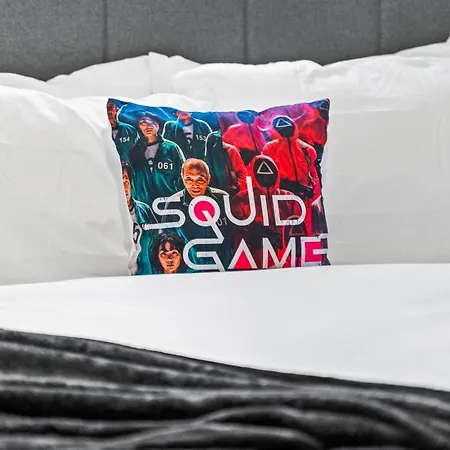 Apartment 2Br Sleeps 6- 5 Mins To Canary Wharf Free Parking Squid Game Themed Apartment -
