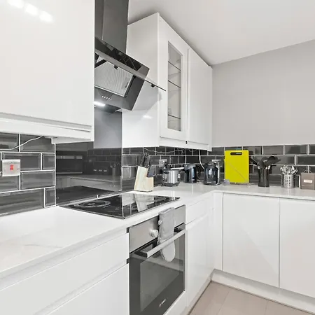Apartment 2Br Sleeps 6- 5 Mins To Canary Wharf Free Parking Squid Game Themed Apartment - *