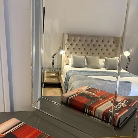 Estatesmen Selfridges Oxford Street Apartment