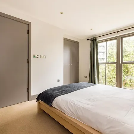 Apartman Sunshine In My Mood - 2 Bedroom Flat In Battersea *