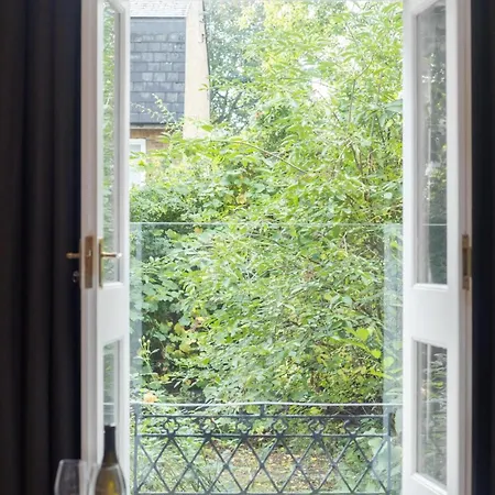 1 Bedroom Barnsbury Sanctuary *