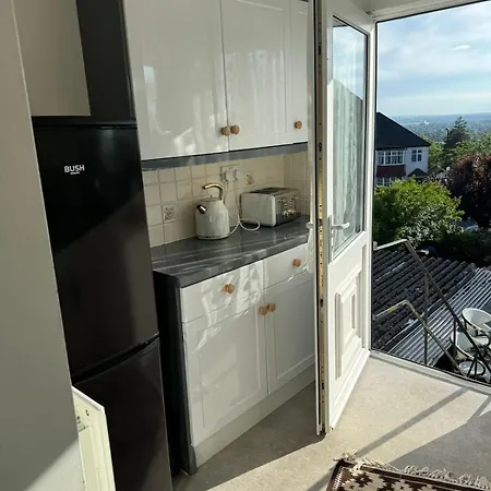 Apartment 2 Bedroom Cosy Flat *