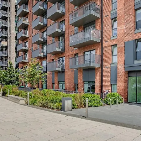 Modern, Spacious 2bed, 2bath In Apartamento