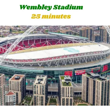 公寓 Immaculate 2br London Flat With King Bed-parking Available-sleeps 6-20 Percent Off Off Long Stays! Perfect For Families, Contractors & Couples!