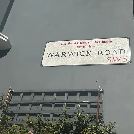Hotel Warwick Road