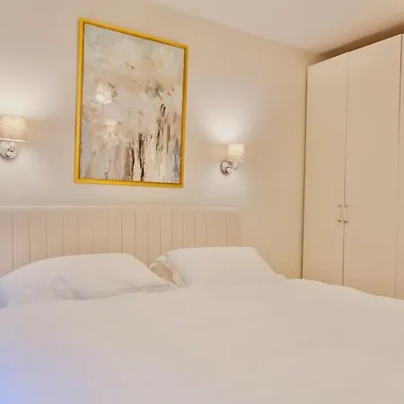 Luxury Newly Refurbished Chelsea Garden Flat Apartment *