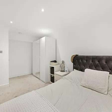 Apartment Cosy Split-level 3br Flat In Crystal Palace *