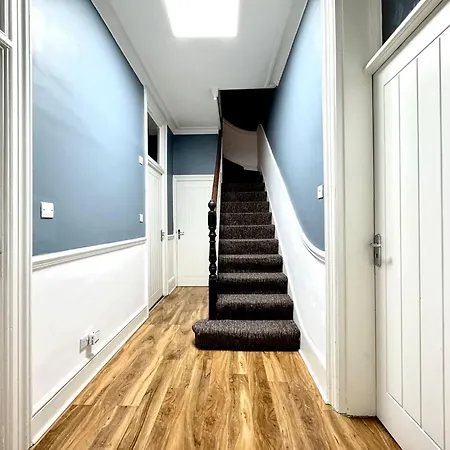 Beautiful Family Marble Arch Apartment *