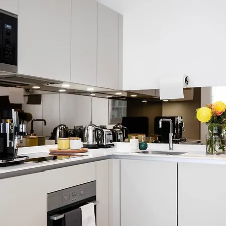 Stylish Air-con Flat In The Heart Of Covent Garden Lejlighed London