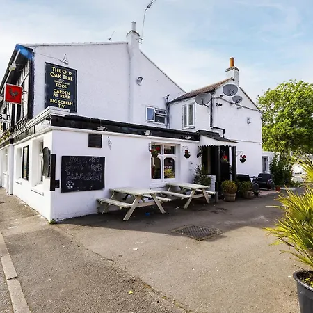 Old Oak Tree Inn