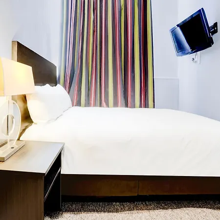 Shelton Hotel, Finsbury Park Hotel