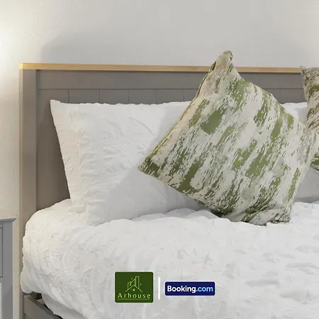 1 Bedroom By Arhouse Short Lets & Serviced Highbury With Free Wifi 런던