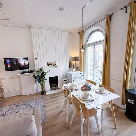 Chic 2-bedroom Flat In Farringdon Barbican Centre London