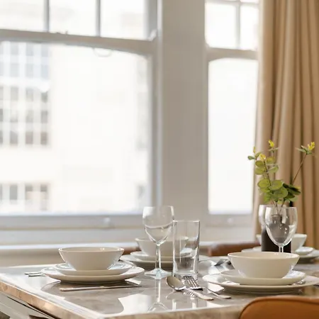 Prime Soho 3-bedroom Steps From Piccadilly And Chinatown 3gh * London