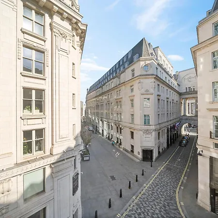 Prime Soho 3-bedroom Steps From Piccadilly And Chinatown 3gh *