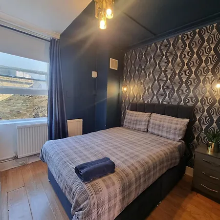 A4-1st Floor 3 Bed Flat Near Elephant And Castle Apartment *