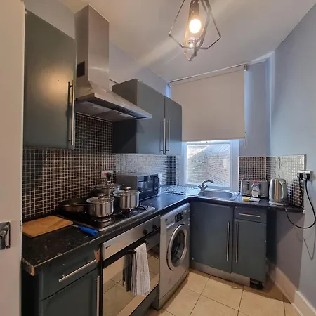 A4-1st Floor 3 Bed Flat Near Elephant And Castle