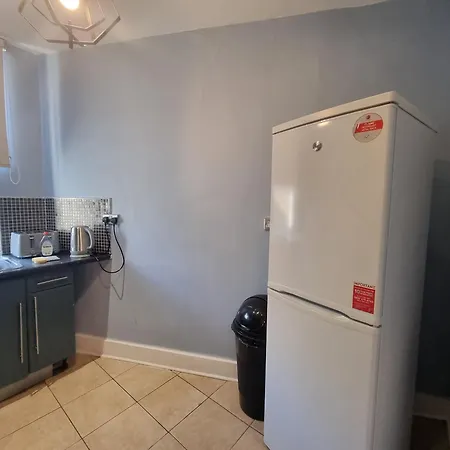 A4-1st Floor 3 Bed Flat Near Elephant And Castle Apartment