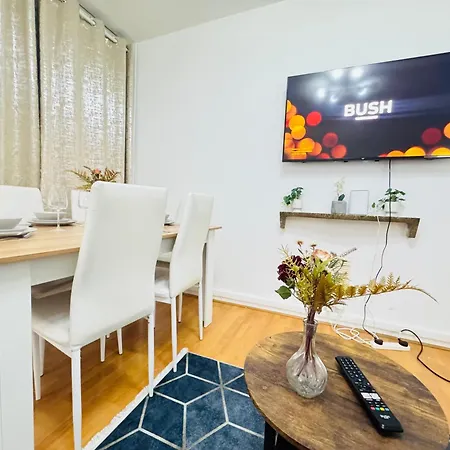 Apartment Two Bedroom In Paddington *