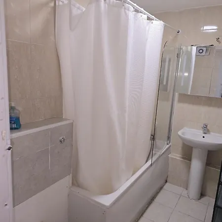 2 Bed Flat In *