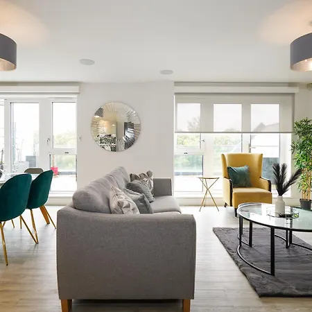 Serenity By The Water: 3 Bed 3 Bath West - Parking