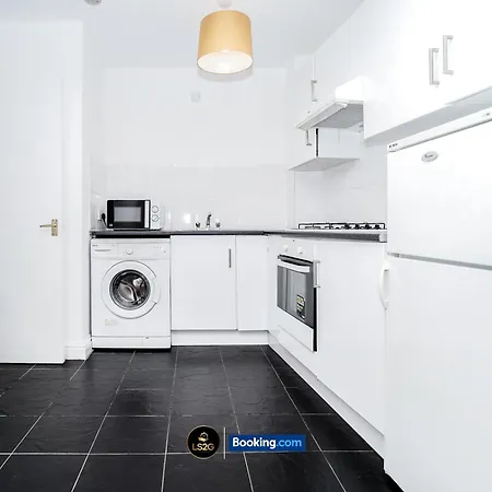 Cosy 2 Bedroom By Ls2g Short Lets & Serviced Greater לונדון