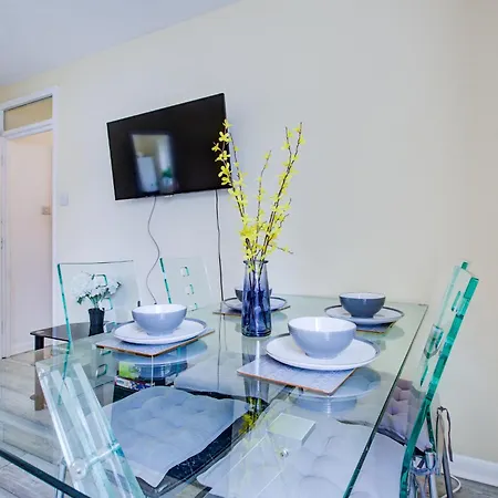 Apartment Spacious 2 Bed South London