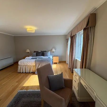Estatesmen Mayfair Curzon Street Apartment