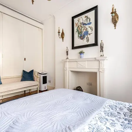 Secluded Modern Private By Buckingham Palace *