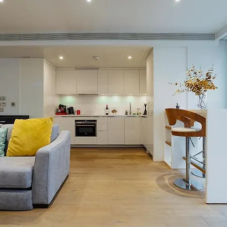 Soho Luxury Apartment *