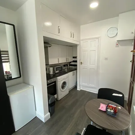 Whitehorse's Gated Apartamento Thornton Heath