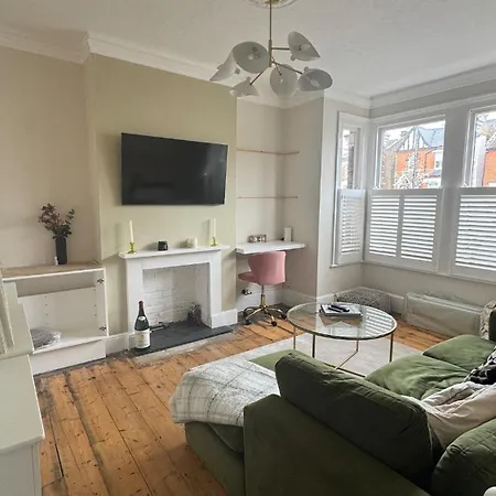 Apartman Private One Bedroom & Garden