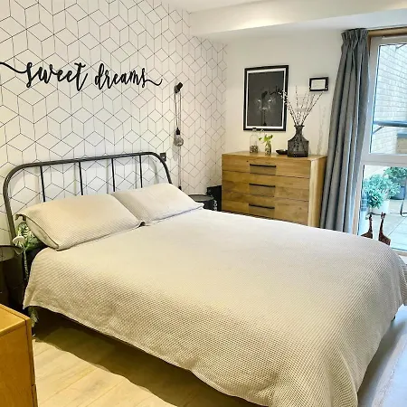 公寓 Stylish & Modern 2-bed With Private Terrace