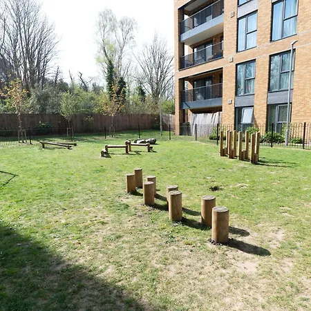 Apartment Pass The Keys Stylish Flat Near Charlton Station London