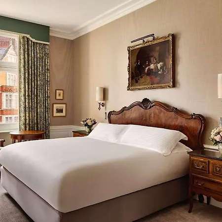 The Connaught, Maybourne Collection Ξενοδοχείο 5*