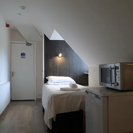 Debden Bed & Breakfast 3*