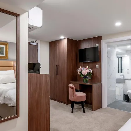 Grand Concerto Hotel 4*