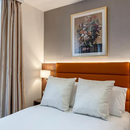 Hotel Grand Concerto 4*