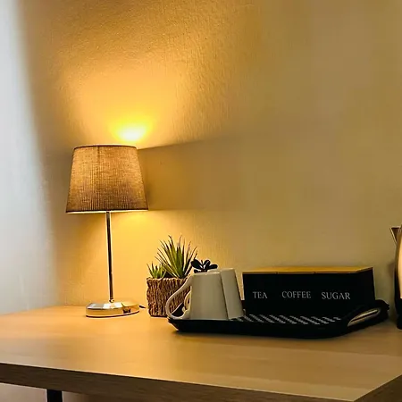 Gasthuis Cosy Double In & Wealdstone - Desk,fast Free Wi-fi,near Station - 15 Mins By Train To Wembley & Euston
