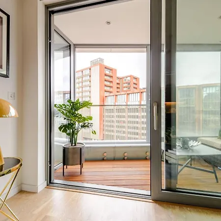 King's Cross 2 Bed Luxury - Sleeps 4 Apartment *