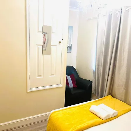 Holiday home Cosy Retreat Near Tower Bridge