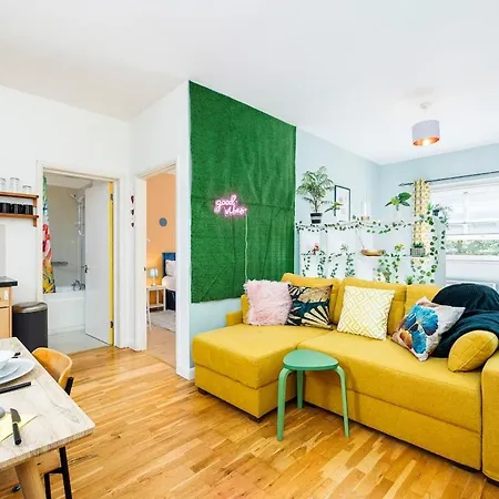 Colourful And Cozy Near Station - New Cross - Goldsmith London