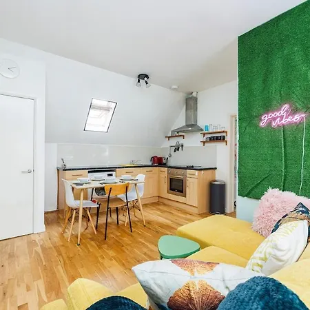 Colourful And Cozy Near Station - New Cross - Goldsmith London